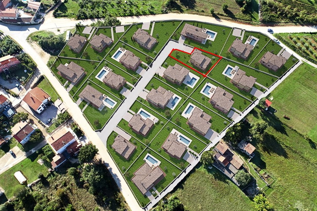 MOMJAN-KREMENJE-BUILDING LAND WITH PAID PROJECT FOR A HOUSE WITH A POOL
