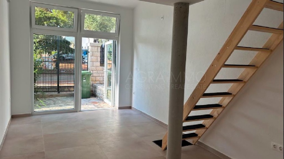 UMAG – ZAMBRATIJA – MEDITERRANE VILLA MIT POOL, RUHEOASE NUR 300 M VOM MEER