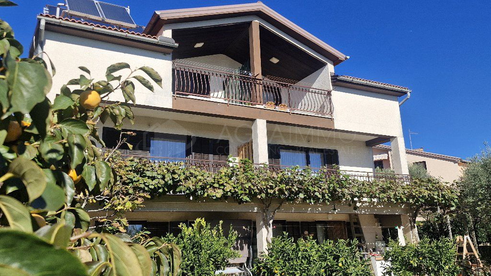 UMAG – LOVREČICA – KUĆA NA IZVRSNOJ LOKACIJI, ŠETNJOM DO MORA I PLAŽE