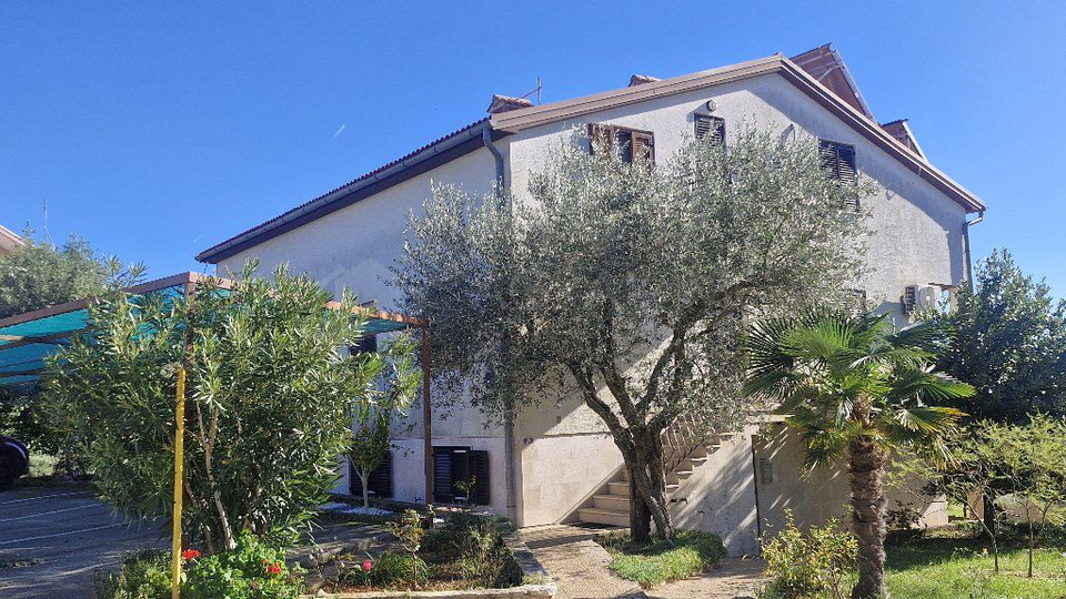 UMAG – LOVREČICA – KUĆA NA IZVRSNOJ LOKACIJI, ŠETNJOM DO MORA I PLAŽE