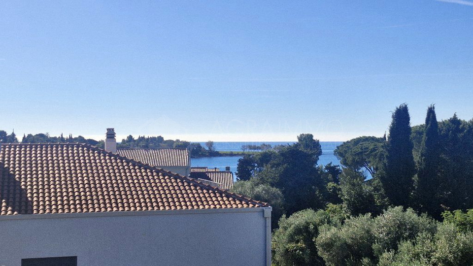 UMAG – LOVREČICA – KUĆA NA IZVRSNOJ LOKACIJI, ŠETNJOM DO MORA I PLAŽE