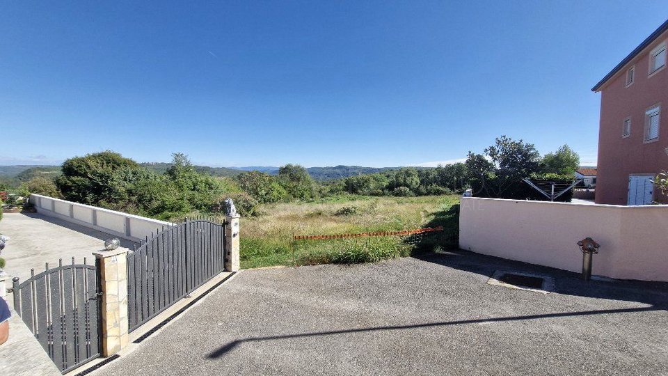 Terreno, 800 m2, Vendita, Buje - Kaštel