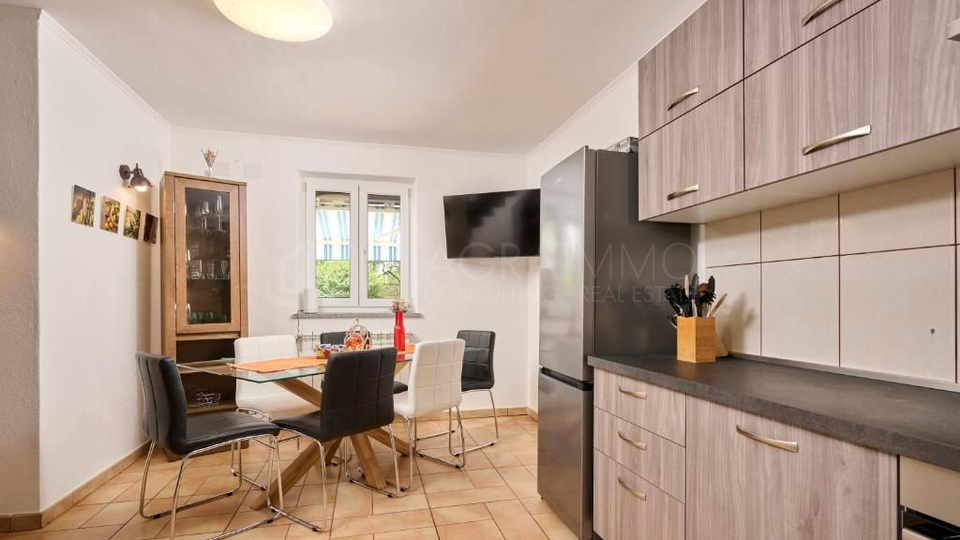 UMAG&ndash;RADINI &ndash; VILLA WITH POOL AND OLIVE GROVE &ndash; EXCELLENT INVESTMENT OR PERFECT FAMILY HOLIDAY HOME ON THE NORTHWEST COAST OF ISTRIA