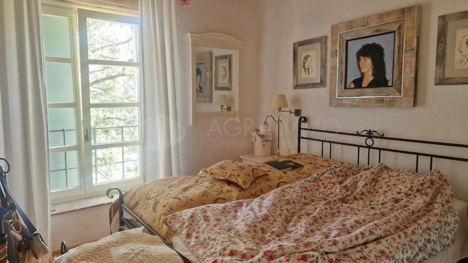 BUJE – UMGEBUNG: IDEALES HAUS FÜR RUHIGES LEBEN UND SICHERE INVESTITION