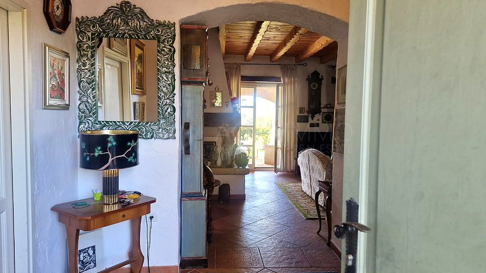 BUJE – UMGEBUNG: IDEALES HAUS FÜR RUHIGES LEBEN UND SICHERE INVESTITION