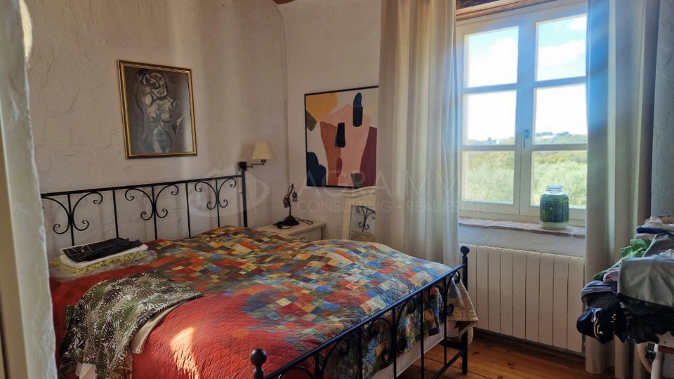 BUJE – UMGEBUNG: IDEALES HAUS FÜR RUHIGES LEBEN UND SICHERE INVESTITION