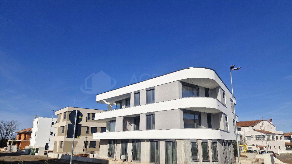 UMAG &ndash; STAN U ZAVR&Scaron;NOJ FAZI GRADNJE &ndash; IDEALAN ZA OBITELJ ILI TURIZAM