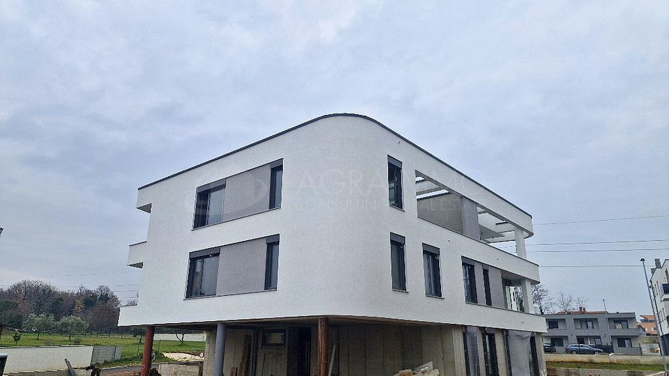 UMAG &ndash; STAN U ZAVR&Scaron;NOJ FAZI GRADNJE &ndash; IDEALAN ZA OBITELJ ILI TURIZAM