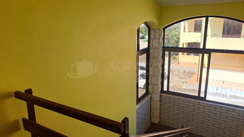 UMAG &ndash; ZAMBRATIJA &ndash; FIRST FLOOR APARTMENT WITH BEAUTIFUL SEA VIEW