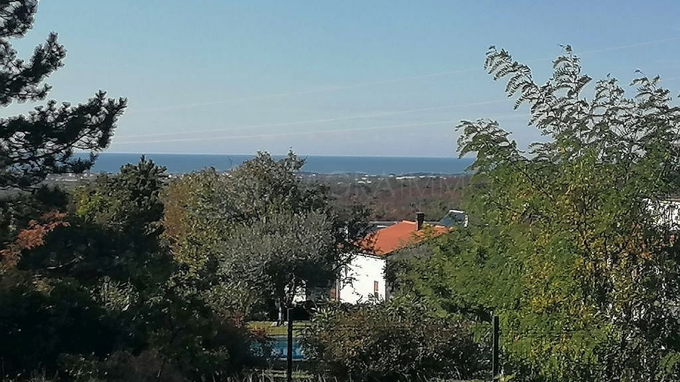 UMAG &ndash; OKOLICA &ndash; GRADBENO ZEMLJI&Scaron;&Ccaron;E S POGLEDOM NA MORJE