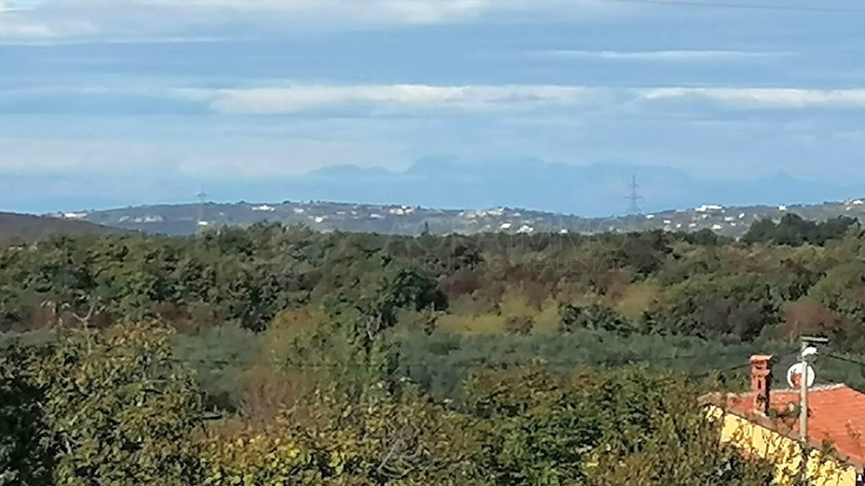 UMAG &ndash; OKOLICA &ndash; GRADBENO ZEMLJI&Scaron;&Ccaron;E S POGLEDOM NA MORJE