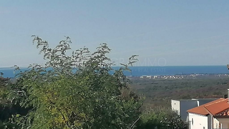 UMAG &ndash; OKOLICA &ndash; GRADBENO ZEMLJI&Scaron;&Ccaron;E S POGLEDOM NA MORJE