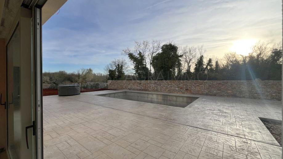 GRO&Zcaron;NJAN - LUKSUZNA VILA-VA&Scaron; PRIVATNI RAJ U ZAPADNOJ ISTRI