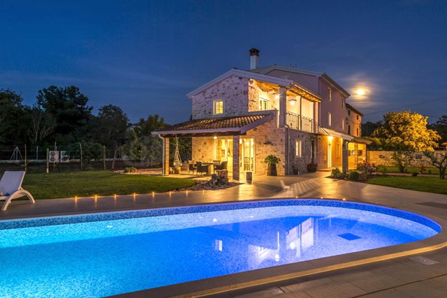 Casa, 300 m2, Vendita, Umag