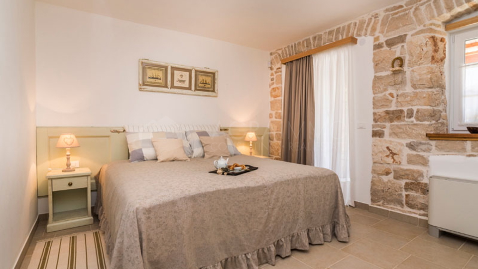 House, 300 m2, For Sale, Umag