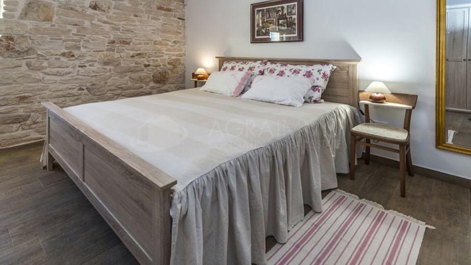 House, 300 m2, For Sale, Umag
