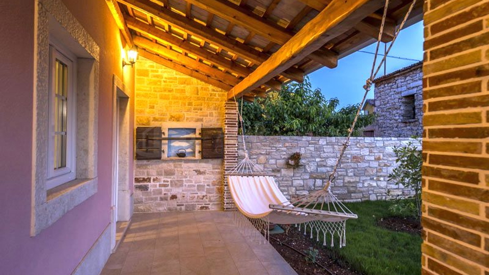 House, 300 m2, For Sale, Umag