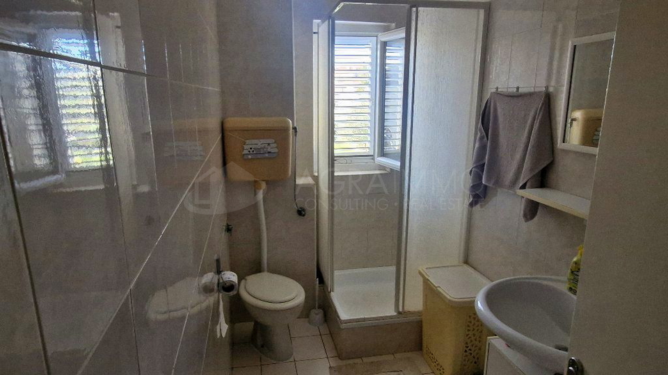 UMAG &ndash; IDEALNO STANOVANJE V MIRNI ULICI&comma; BLIZU MORA IN CENTRA