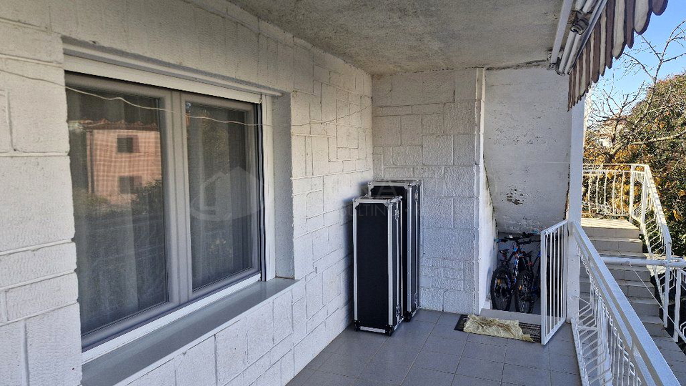 UMAG &ndash; IDEALNO STANOVANJE V MIRNI ULICI&comma; BLIZU MORA IN CENTRA