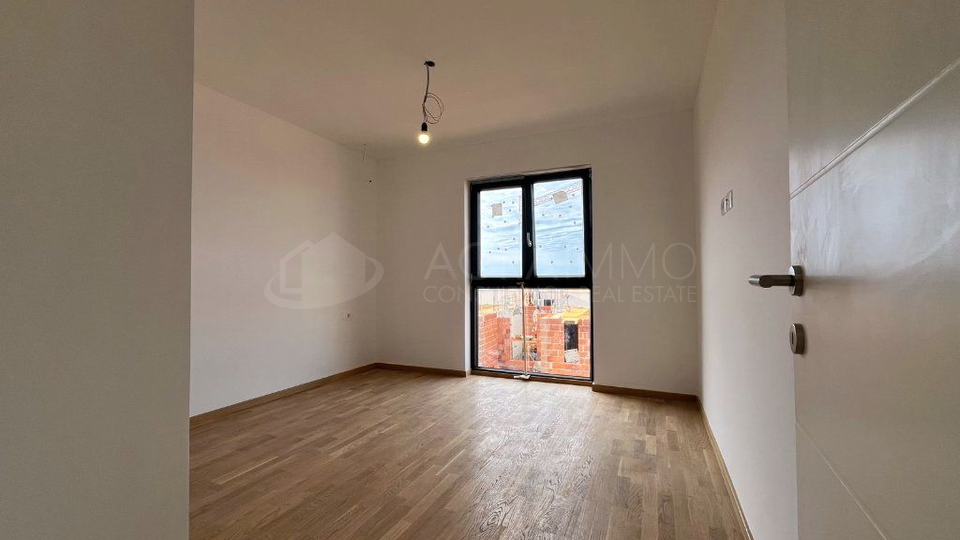 Appartamento, 106 m2, Vendita, Umag