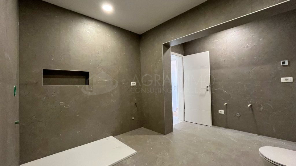 UMAG &ndash; FINIDA PROSTORNO IN PRIVLA&Ccaron;NO STANOVANJE NA ODLI&Ccaron;NI LOKACIJI