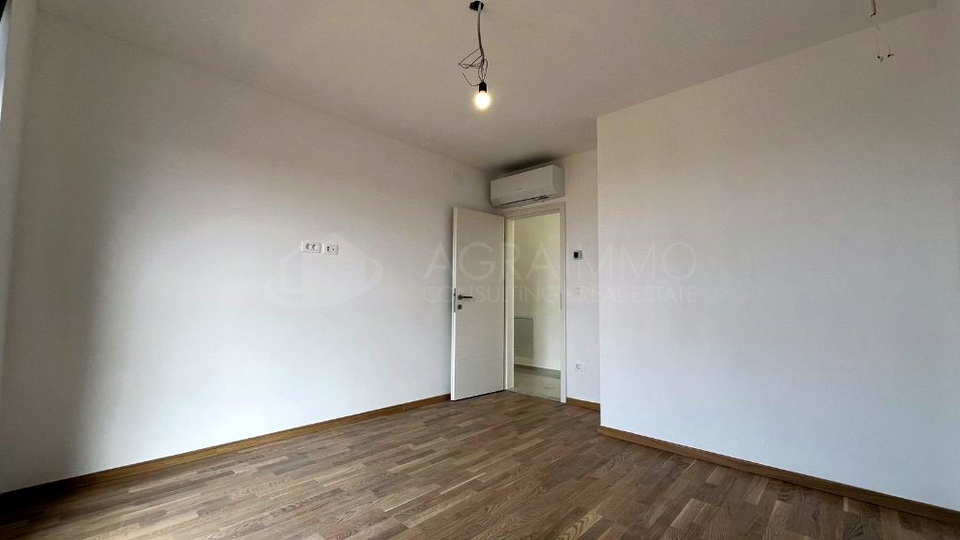 Appartamento, 106 m2, Vendita, Umag