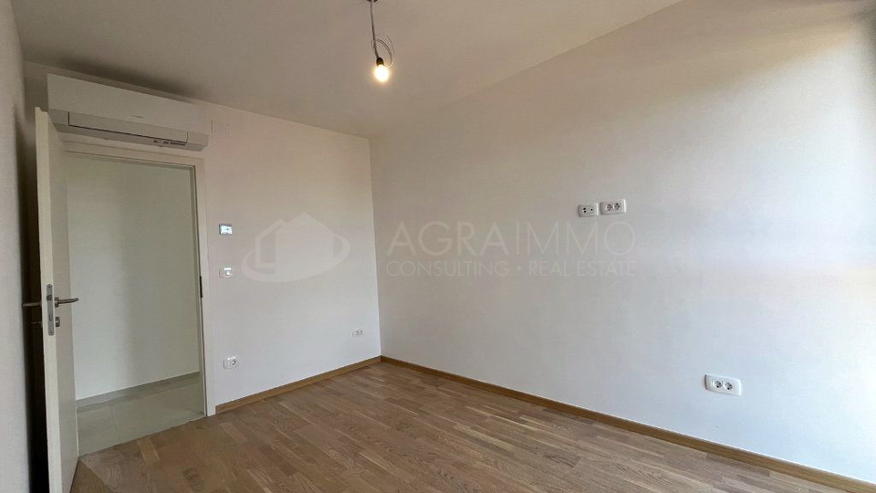 Appartamento, 106 m2, Vendita, Umag