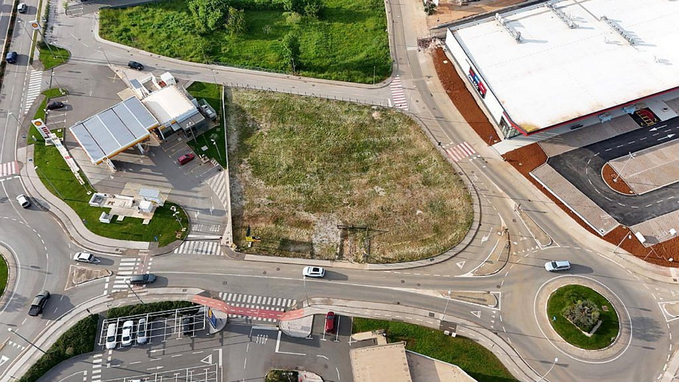 Terreno, 2442 m2, Vendita, Umag