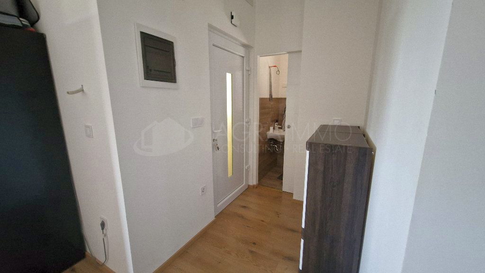 BRTONIGLA &ndash; GER&Auml;UMIGE UND ATTRAKTIVE WOHNUNG MIT MEERBLICK