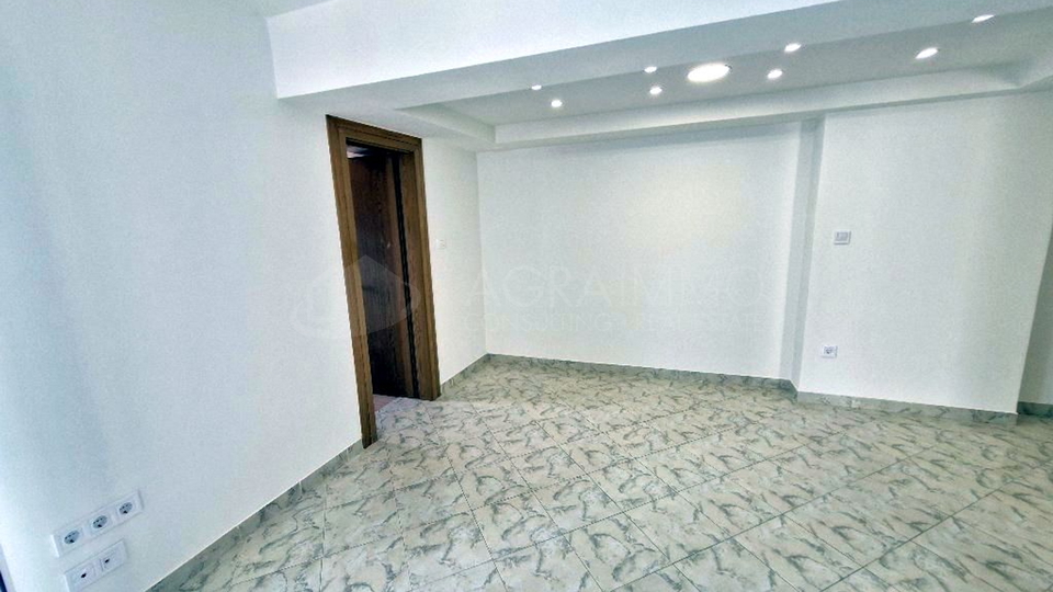 Appartamento, 42 m2, Vendita, Umag