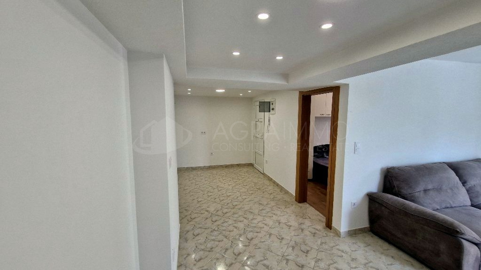Appartamento, 42 m2, Vendita, Umag