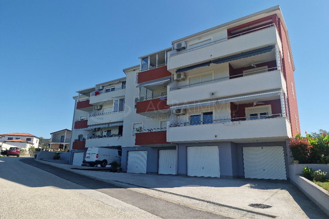 KAŠTEL – PLOVANIJA – EXCELLENT APARTMENT WITH SEA VIEW NEAR THE BORDER AND KANEGRA BEACH