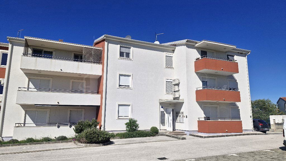 KAŠTEL – PLOVANIJA – EXCELLENT APARTMENT WITH SEA VIEW NEAR THE BORDER AND KANEGRA BEACH