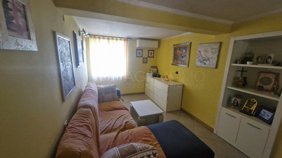 Casa, 250 m2, Vendita, Umag