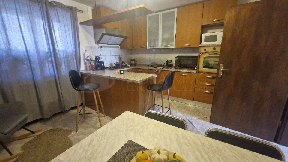 Casa, 250 m2, Vendita, Umag