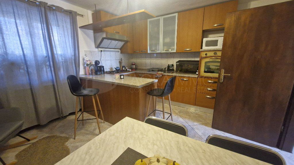 Casa, 250 m2, Vendita, Umag