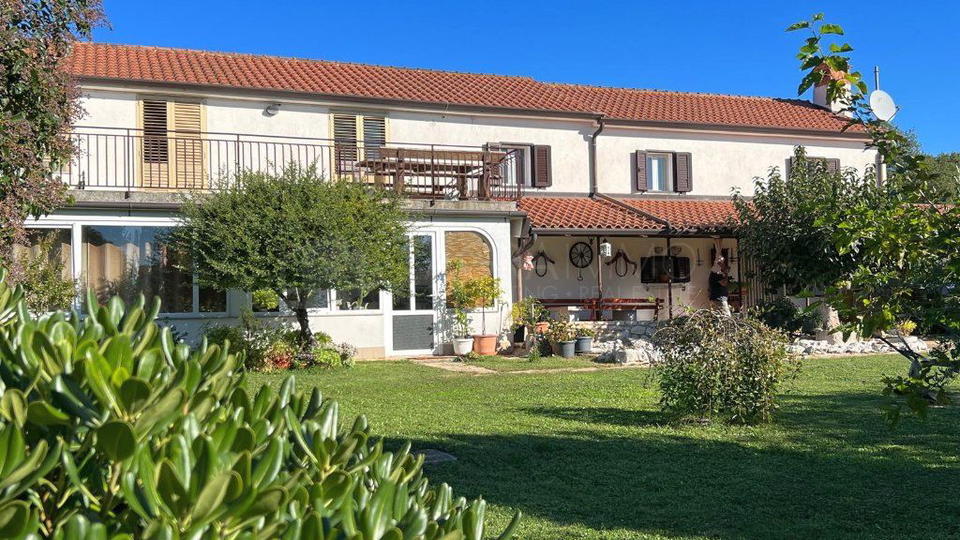 Casa, 250 m2, Vendita, Umag