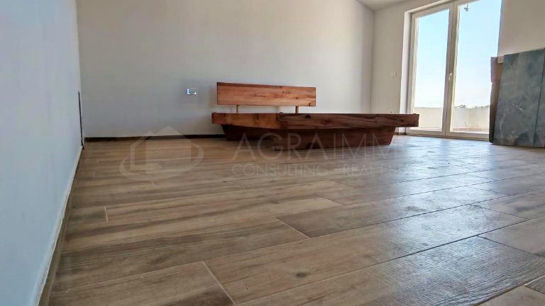 UMAG &ndash; CONTEMPORARY VILLA WITH SWIMMING POOL &ndash; PEACEFUL LOCATION &ndash; EXCELLENT INVESTMENT OPPORTUNITY