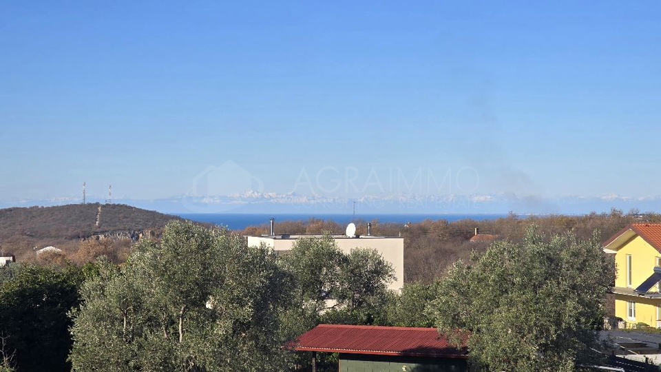 KA&Scaron;TEL &ndash; MODERNA KU&Cacute;A ZA SAVR&Scaron;ENI &Zcaron;IVOT I ODMOR U IZGRADNJI
