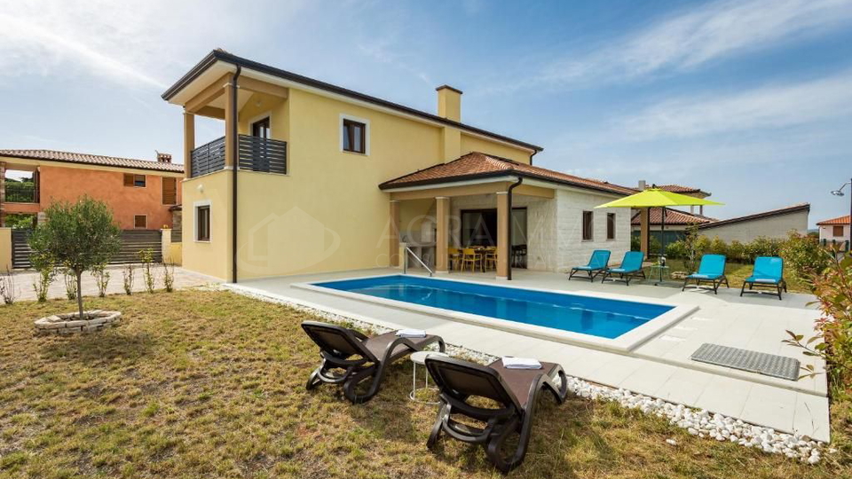 KA&Scaron;TEL &ndash; MODERNA SAMOSTOJNA HI&Scaron;A ZA BIVANJE IN ODDIH