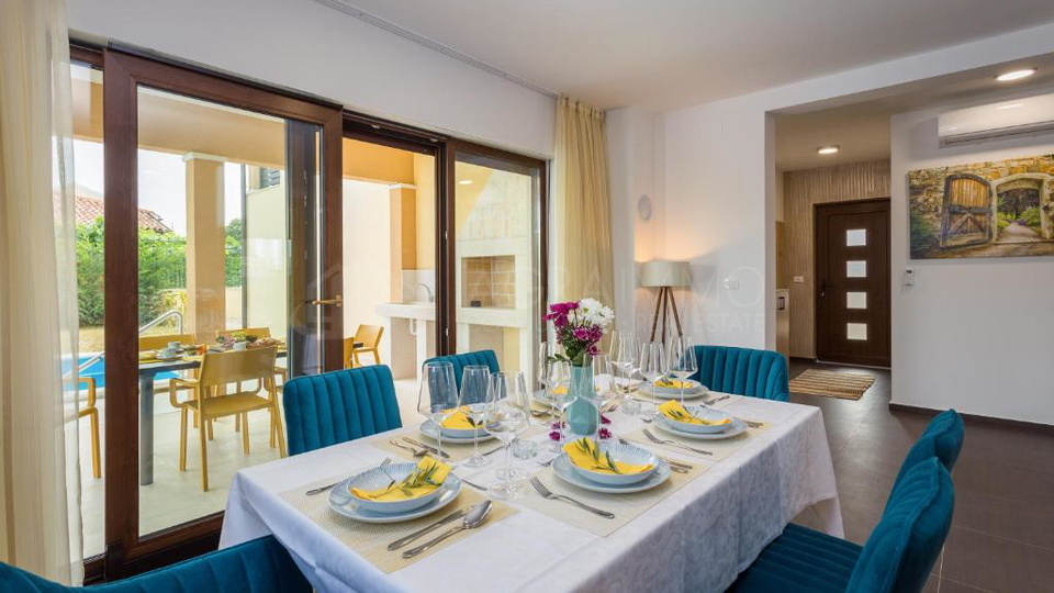 KA&Scaron;TEL &ndash; MODERNA SAMOSTOJNA HI&Scaron;A ZA BIVANJE IN ODDIH