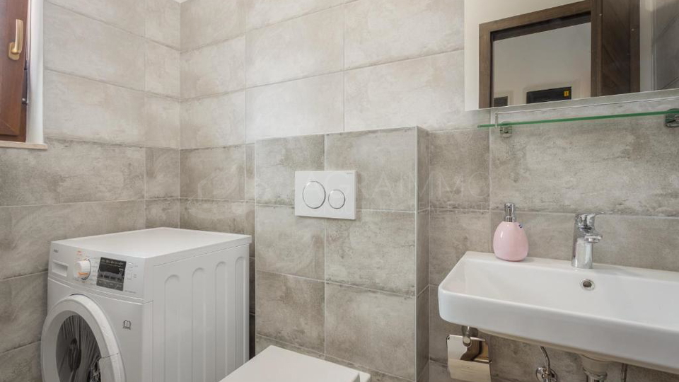 KA&Scaron;TEL &ndash; MODERNA SAMOSTOJNA HI&Scaron;A ZA BIVANJE IN ODDIH