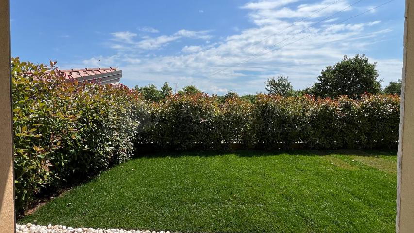 KA&Scaron;TEL &ndash; MODERNA SAMOSTOJNA HI&Scaron;A ZA BIVANJE IN ODDIH