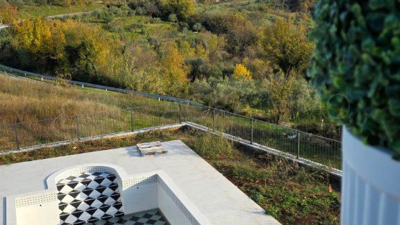 BUJE &ndash; MODERNA VILA - ULAZNICA  U HEDONIZAM ISTRE