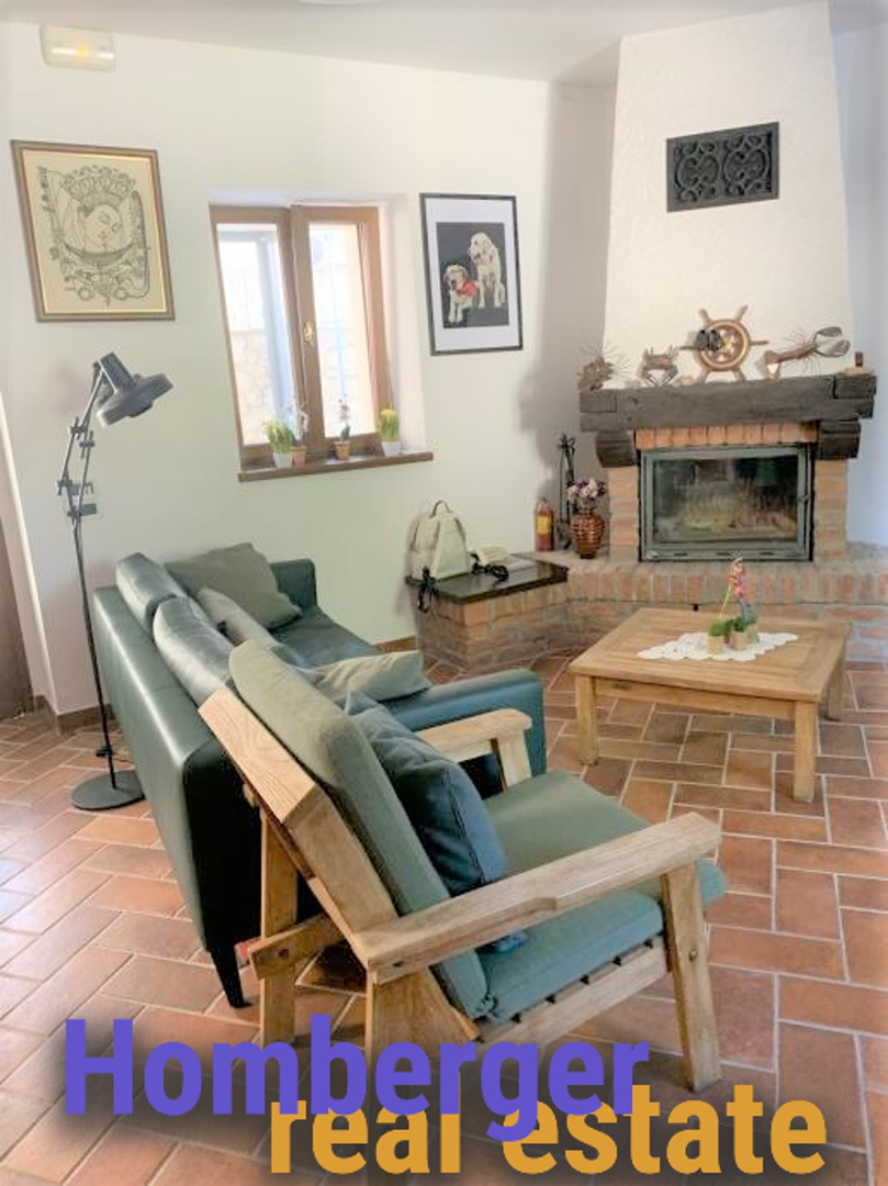 Otok ZLARIN - autohtona, renovirana kamena kuća