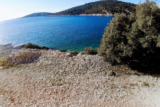 Zemljište za gradnju Vile 1.RED DO MORA