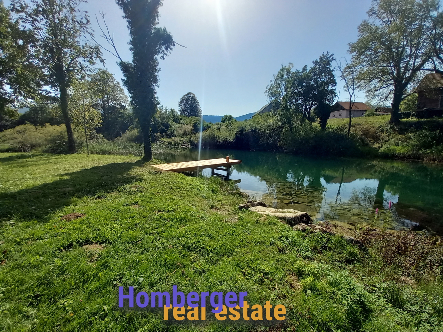 Tourist complex with real Lika flair for sale near Plitvice National Park!