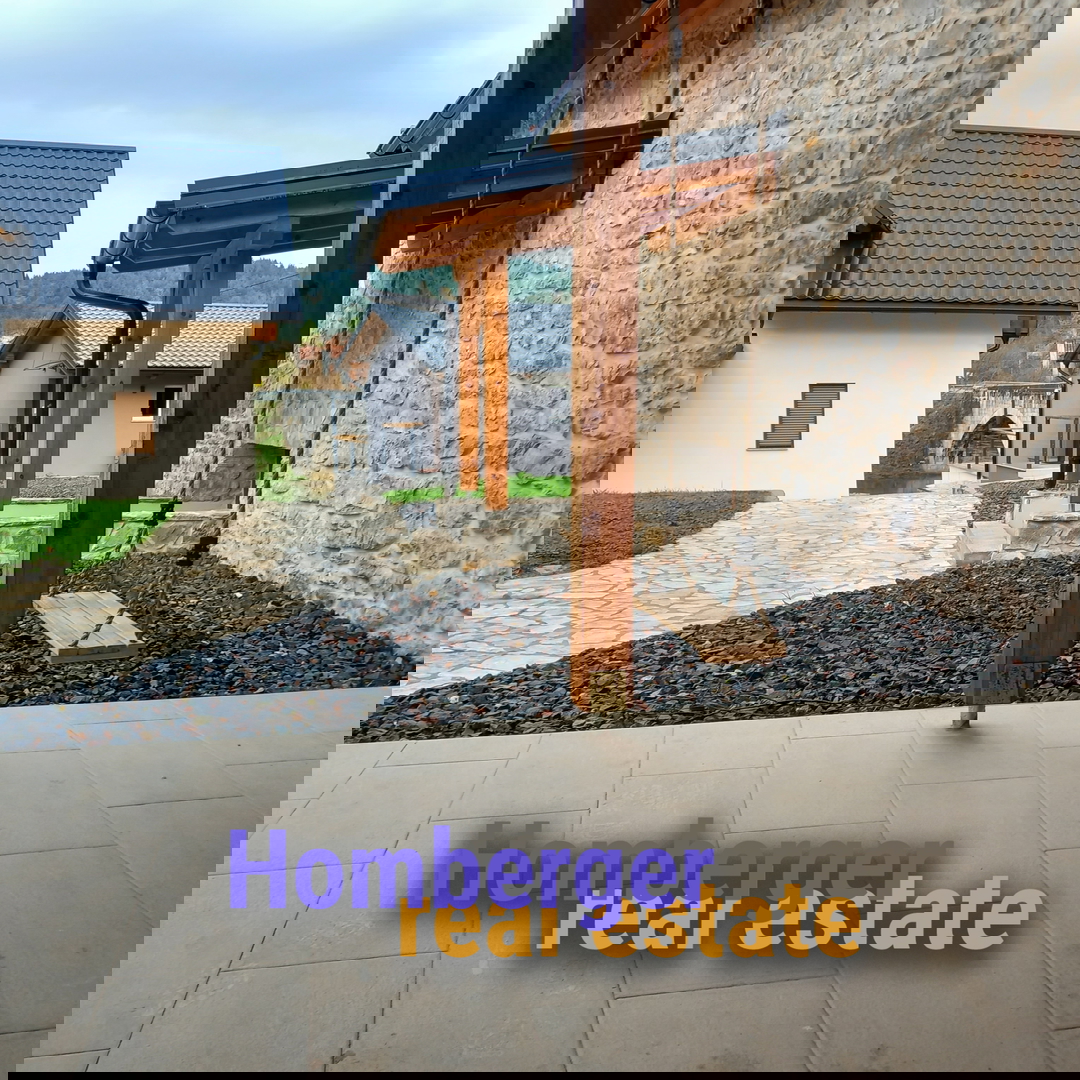 Tourist complex with real Lika flair for sale near Plitvice National Park!