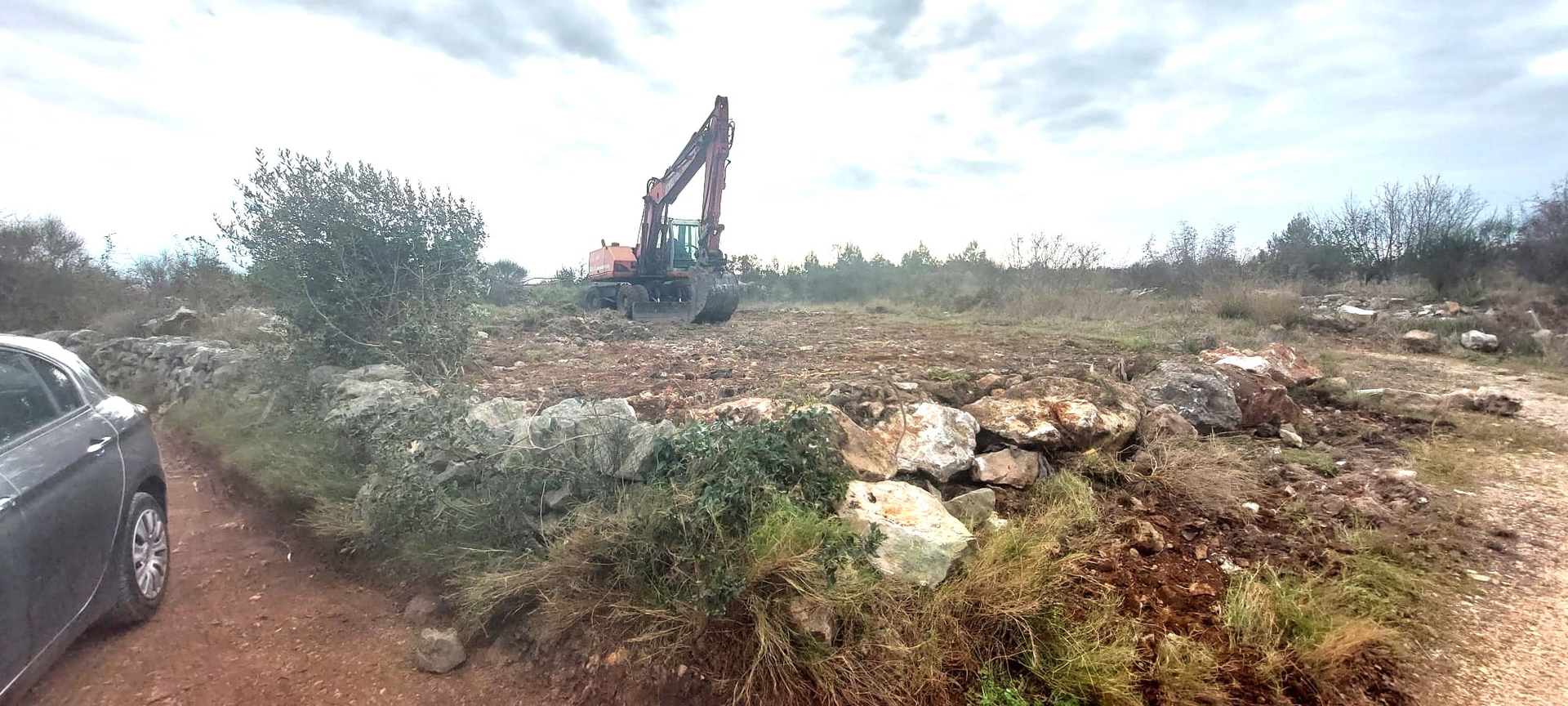 VODICE_2 parcele na prodaju - atraktivno građevinsko zemljiste