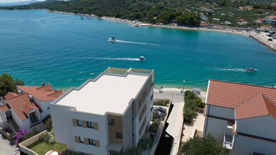 TISNO - Prvi red do mora i plaže